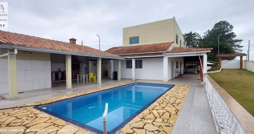 Chácara para Venda em Pinhalzinho, Zona Rural, 4 dormitórios, 2 suítes, 5 banheiros, 2 vagas