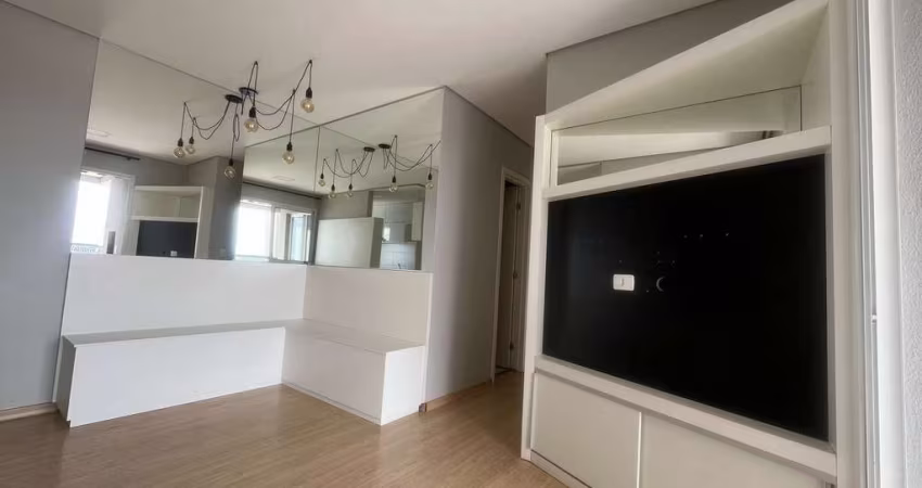 SPOT CENTRO - Apartamento com 2 quartos para locação, 70m por 2300,00 - Centro