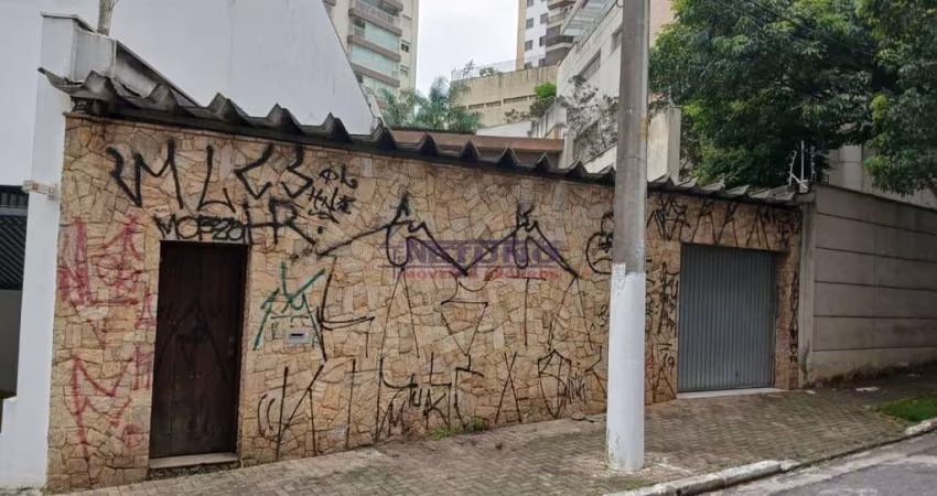 Maravilhoso sobrado na Analia Franco com 03 dorms, 01 suíte, sala espaçosa, 06 vagas, em ótimo local