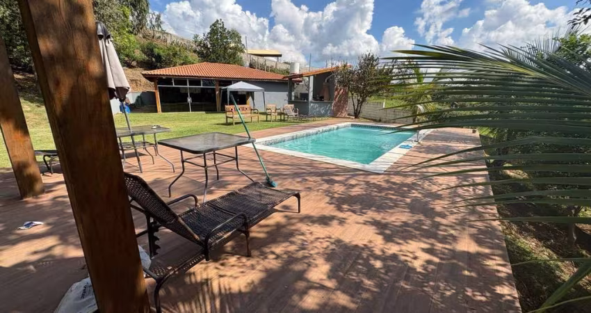 CHÁCARA COM ESCRITURA ( ACEITA FINANCIAMENTO) DE 5.480 M²/CASA SEDE E TODA ESTRUTURA À VENDA EM MAIRINQUE.