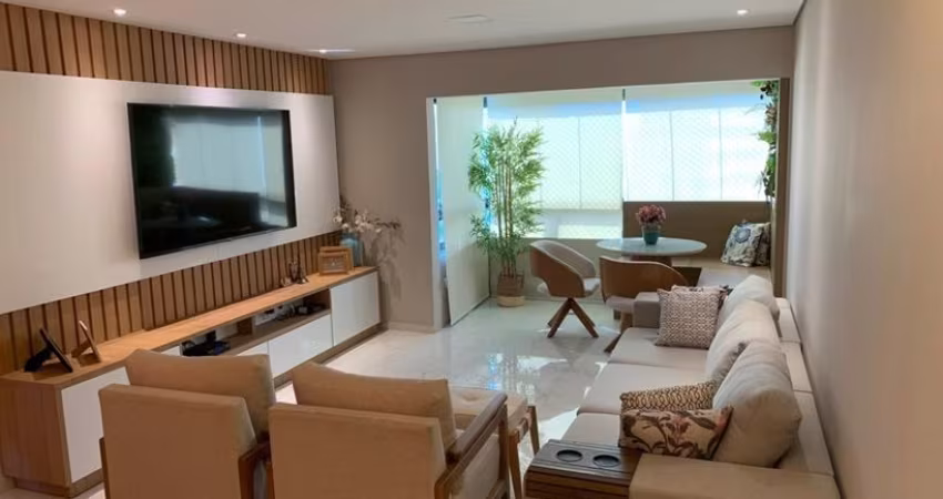 Lindo Apartamento no Edf. Monte das Oliveiras no Bairro do Parnamirim - 3 quartos sendo 2 suítes com 127m² por R$ 1.050.000,00.