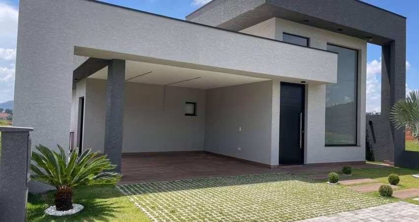 Casa térrea à venda Cond. Portal Lamis em Atibaia - 300m²