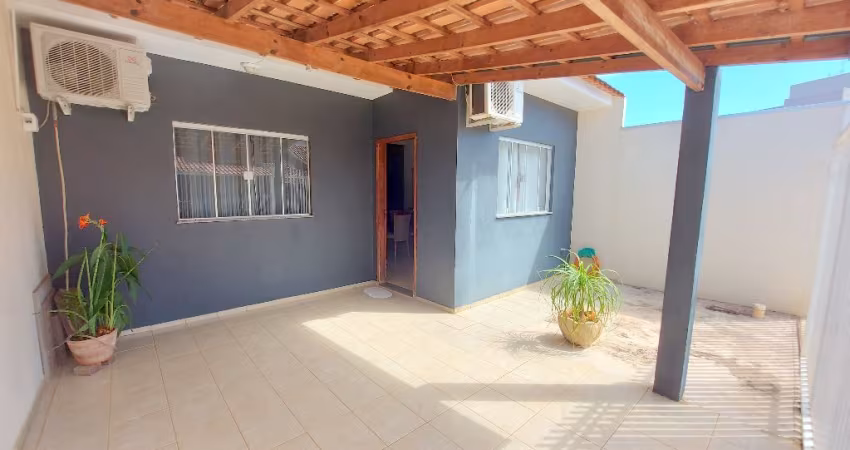 CANCELLI (Cond. Fechado) 2 QUARTOS, SALA, COZINHA PLANEJ, BWC, CHRRASQ, AREA DE SERVIÇO, 2 VAGAS, A/C-53m²