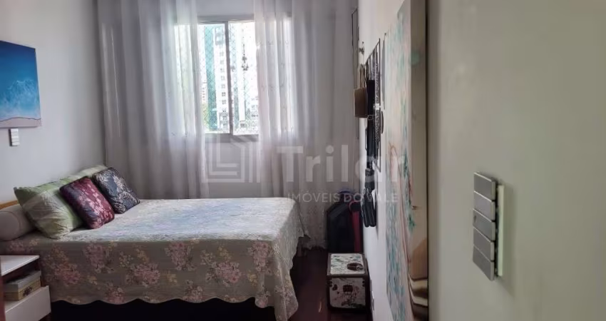 APTO NO CENTRO 1/4 - OPORTUNIDADE