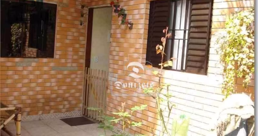 Casa com 3 dormitórios à venda, 135 m² por R$ 795.000,00 - Vila Santa Teresa - Santo André/SP