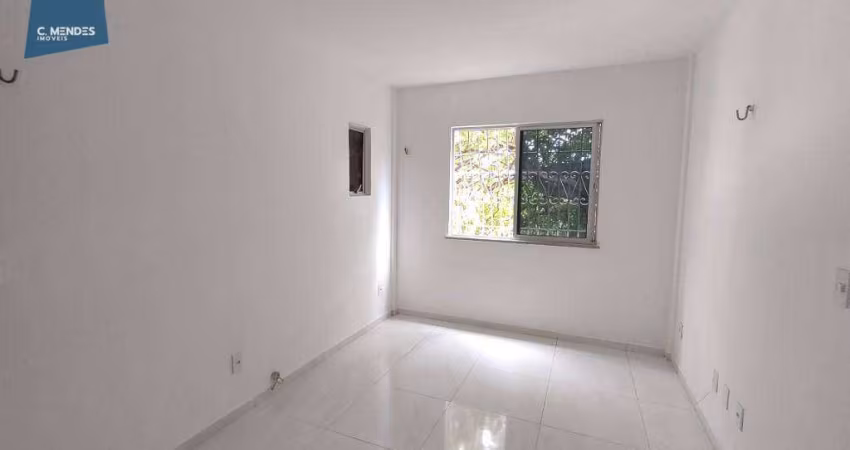 Apartamento com 3 dormitórios para alugar, 70 m² por R$ 1.612,21/mês - Jóquei Clube - Fortaleza/CE