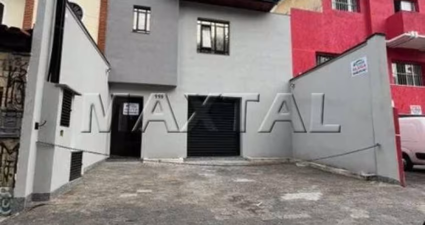 Casa Comercial e 2 banheiros para Alugar na Água Fria,  2 salas e 3 vagas, de 150 m².