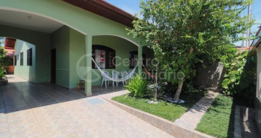 CASA à venda com 3 quartos em Peruíbe, no bairro Balneario Barra de Jangada