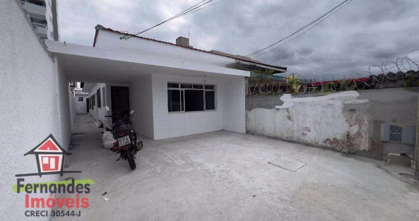 Casa comercial reformada para alugar definitivo ,180 m² por R$ 4.500,00 mês  Guilhermina lado praia em avenida comercial  Praia Grande SP