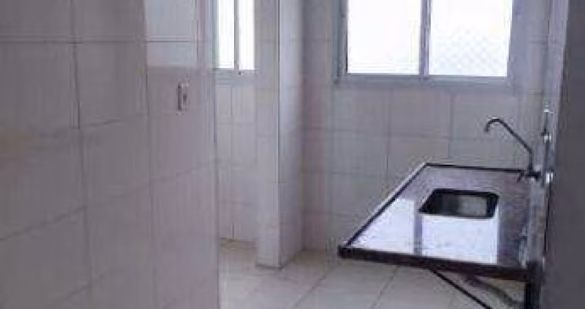 Apartamento vazio próximo do comércio com 2 dormitórios para alugar definitivo pacote, 50 m² por R$ 1.800 mês Ocian  Praia Grande SP