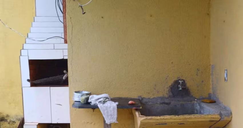 Casa para Venda em Itanhaém, Jardim Guacyra, 2 dormitórios, 1 suíte, 2 banheiros, 4 vagas