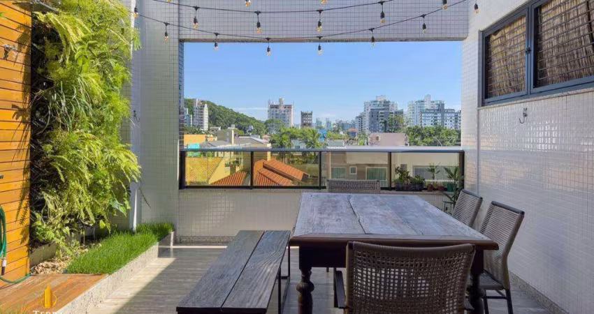 Apartamento Duplex à Venda no Edifício Reis Village, Praia dos Amores, Balneário Camboriú.