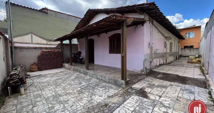 Casa com 3 dormitórios para alugar, 300 m² por R$ 5.000,00/mês - Jardim Alterosa - Betim/MG