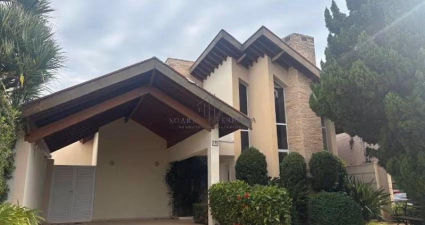 CASA TÉRREA COM 3 SUÍTES E PISCINA EM CONDOMÍNIO TRADICIONAL DE INDAIATUBA