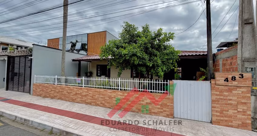 Casa com 5 Dormitórios em Balneário Camboriu