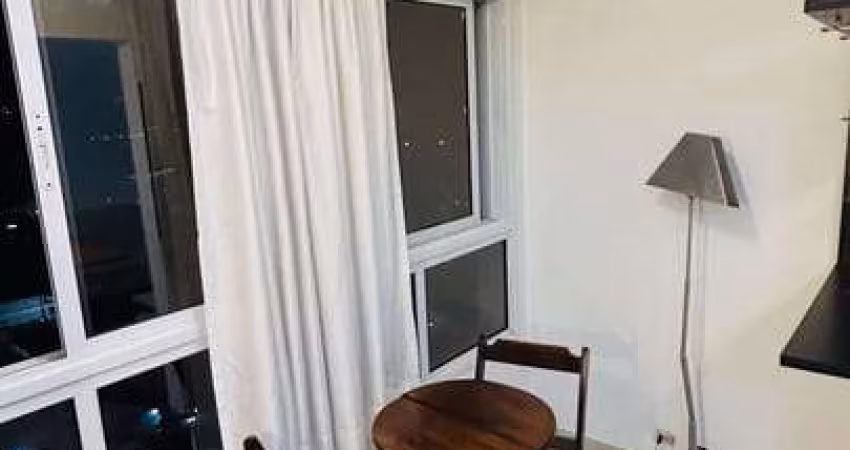 Apartamento Loft mobiliado, andar alto para locação no Condomínio Uno Loft, no bairro Vila Oliveira em Mogi das Cruzes, SP
