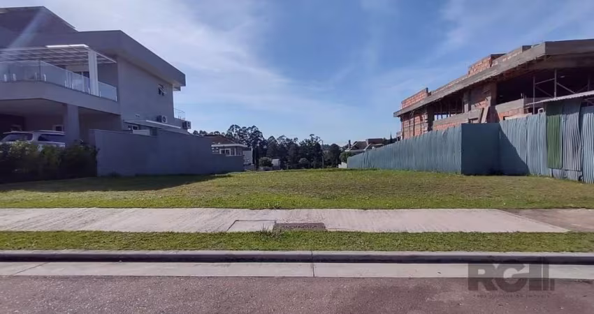 Viva o seu sonho no exclusivo Alphaville! Lote com 566m² disponível! &lt;BR&gt;&lt;BR&gt; Você já imaginou construir a casa dos seus sonhos em um local privilegiado, cercado de natureza exuberante e i
