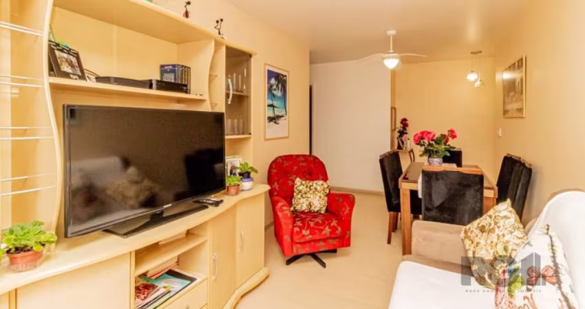 Apartamento localizado no bairro Vila Ipiranga, com 65,53 m². Imóvel com 02 dormitórios, sala, cozinha, banheiro e pisos em cerâmica e laminado. Imóvel com posição solar privilegiada. Possui vagas par