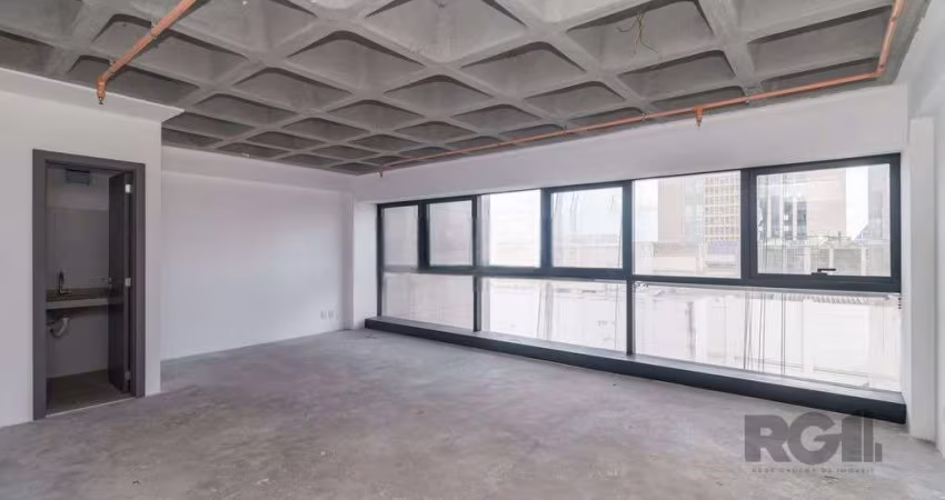 Ótima localização no bairro Praia de Belas, junto ao Menino Deus e em frente ao Shopping PDB, sala comercial no Condominio Walk Offices. Imóvel com 40m², de frente, em andar alto, possui banheiro e 1 