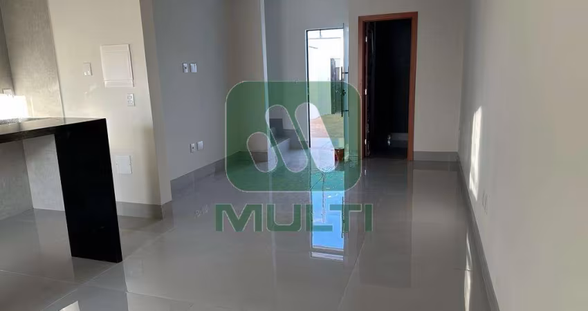 Casa com 3 quartos à venda no Novo Mundo, Uberlândia 