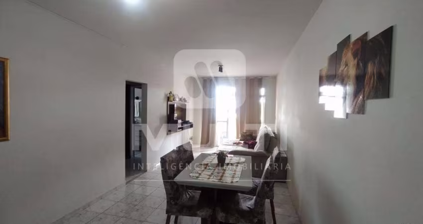 Apartamento com 3 quartos para alugar no Centro, Uberlândia 