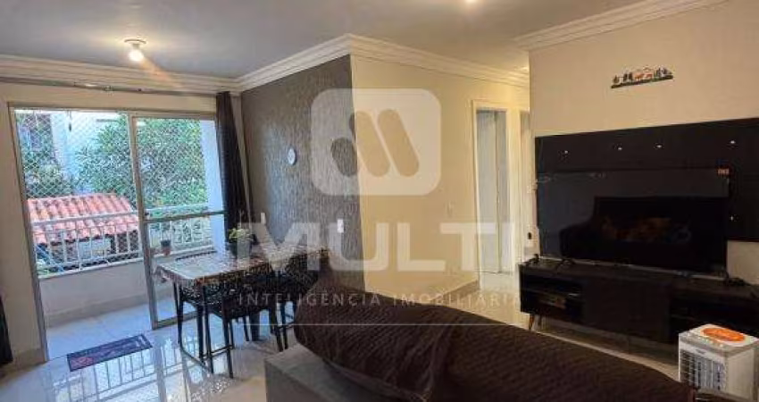Apartamento com 3 quartos para alugar no Chácaras Tubalina e Quartel, Uberlândia 