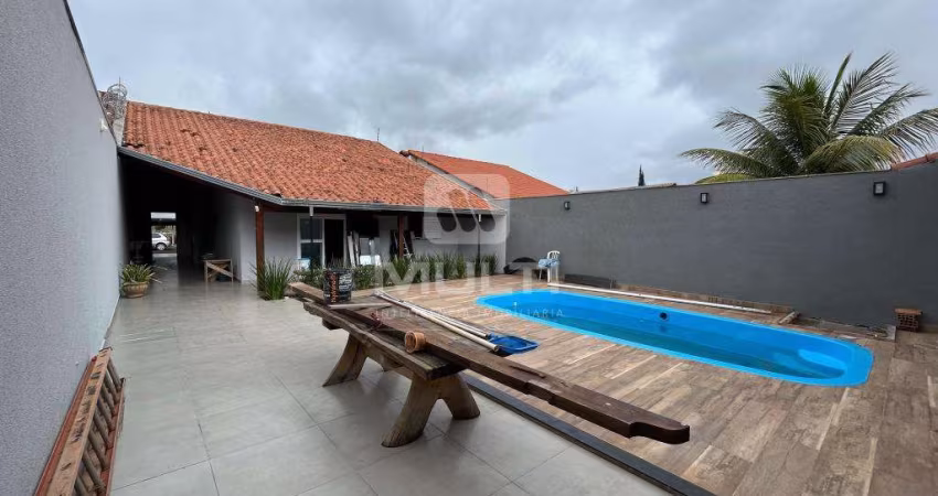 Casa com 4 quartos à venda em Granada, Uberlândia 
