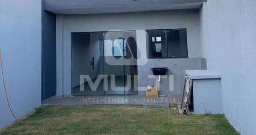Casa com 2 quartos à venda no Dona Zulmira, Uberlândia 