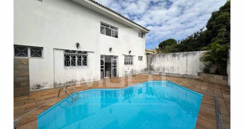 Casa com 4 quartos à venda em Saraiva, Uberlândia 