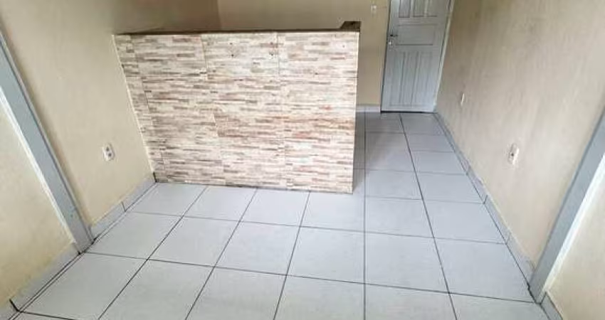 Alugo Kitnet/Apartamento Osvaldo Frota - Cidade Nova.