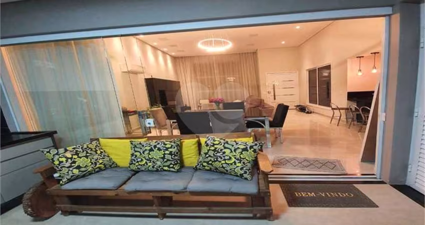Condomínio com 3 quartos para locação em Jardim Bréscia - SP