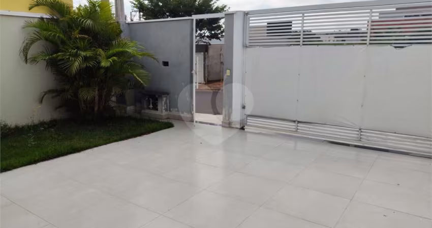 Casa térrea com 2 quartos à venda em Jardim Residencial Veneza - SP