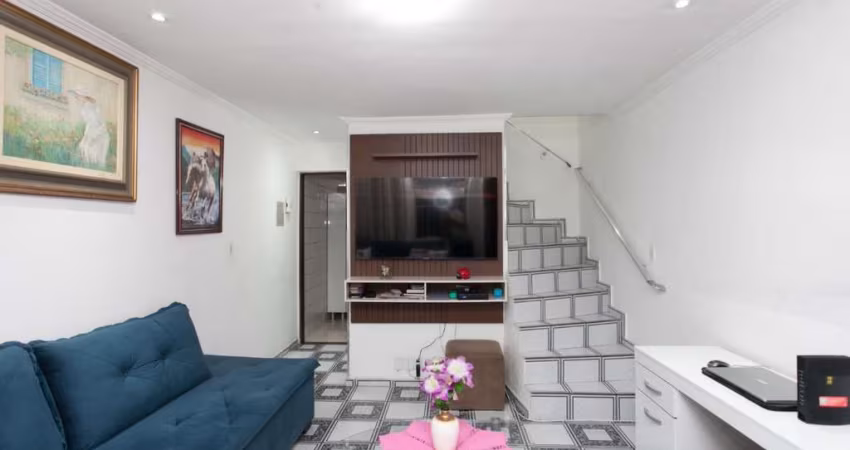 Agradável sobrado para venda com 3 quartos, sendo 1 suíte, 106m²