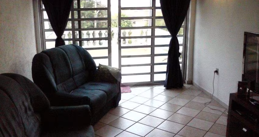 Sobrado com 3 quartos à venda em Bortolândia - SP