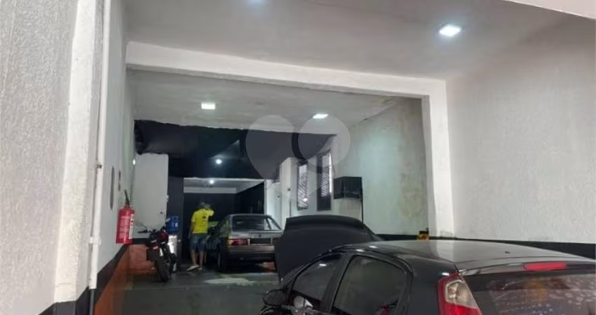 Terreno com 4 quartos à venda em Jaçanã - SP
