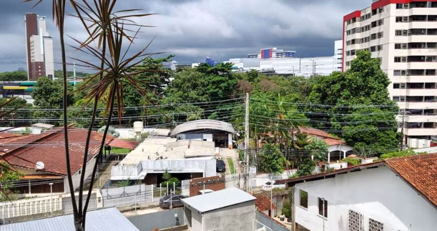 Vendo Apartamento no Edifício Palmares no Vieiralves