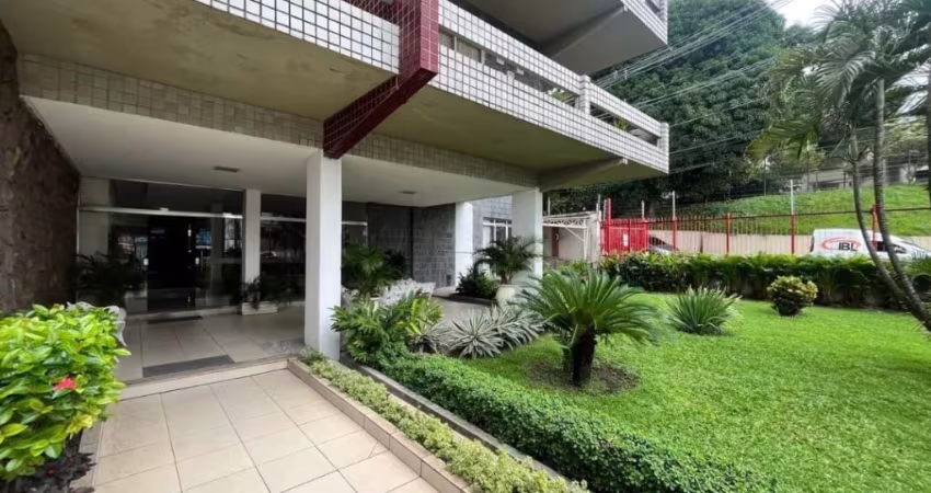 Cond. San Remo -175m² (em frente ao DETRAM) -3 quartos sendo 1 suíte, banheiro, varanda....