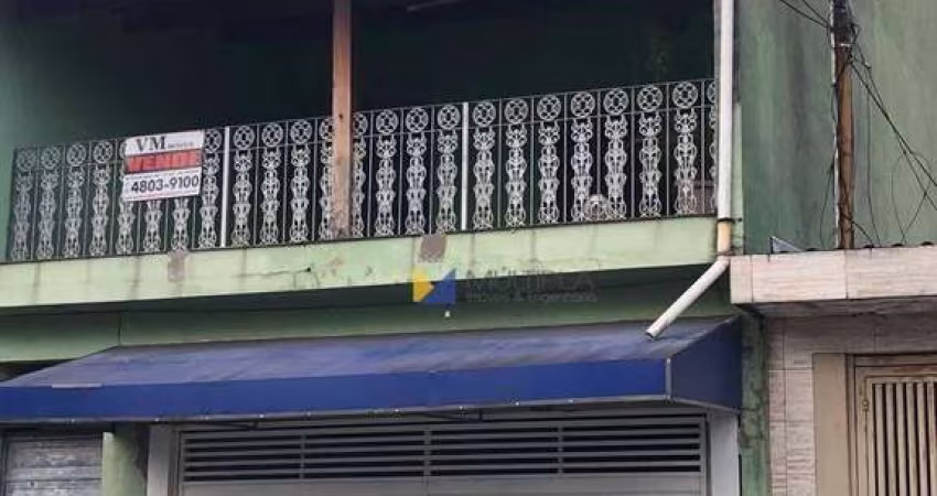 Sobrado para venda em Cocaia de 303.00m² com 3 Quartos, 1 Suite e 10 Garagens