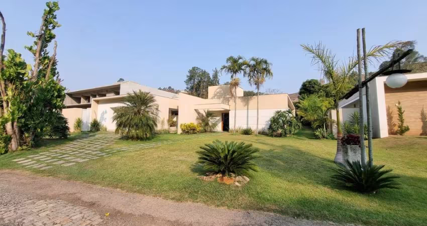 Casa de Condomínio para venda em Paraíba Do Sul de 252.00m² com 3 Quartos, 1 Suite e 2 Garagens