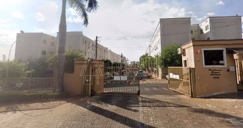 Apartamento para venda em Parque Laranjeiras de 45.00m² com 2 Quartos e 1 Garagem