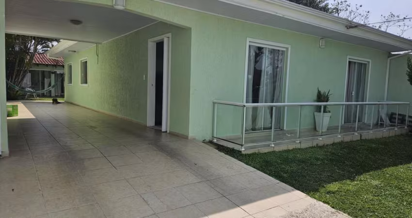 Casa para venda em Cidade Industrial de 170.00m² com 3 Quartos, 1 Suite e 3 Garagens