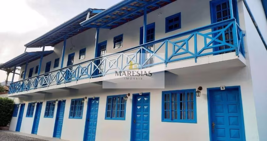 Casa para venda em Maresias de 400.00m² com 9 Quartos, 9 Suites e 8 Garagens