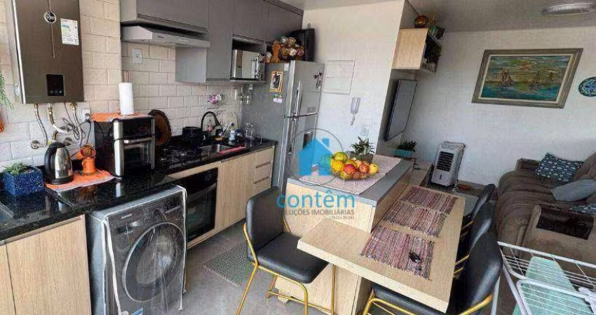 Apartamento para venda em Quitaúna de 48.00m² com 2 Quartos e 1 Garagem