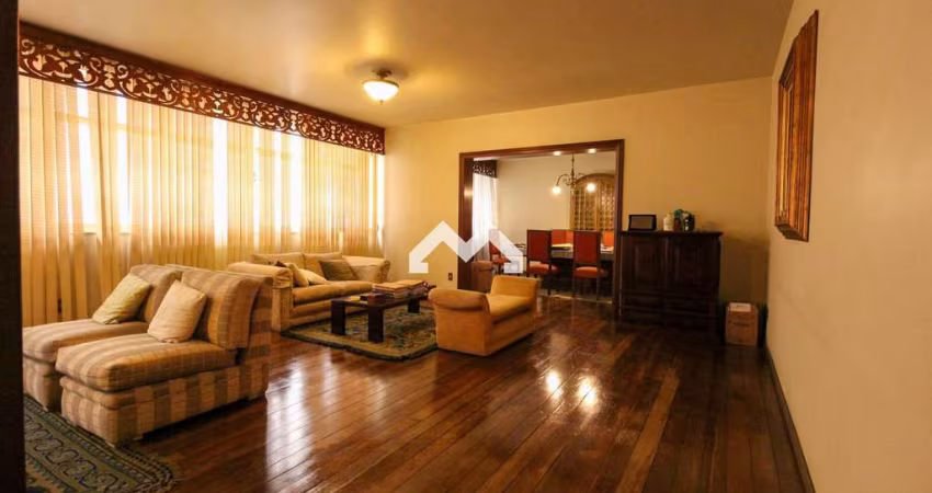 Apartamento para venda em Santo Antônio de 205.00m² com 5 Quartos, 2 Suites e 3 Garagens
