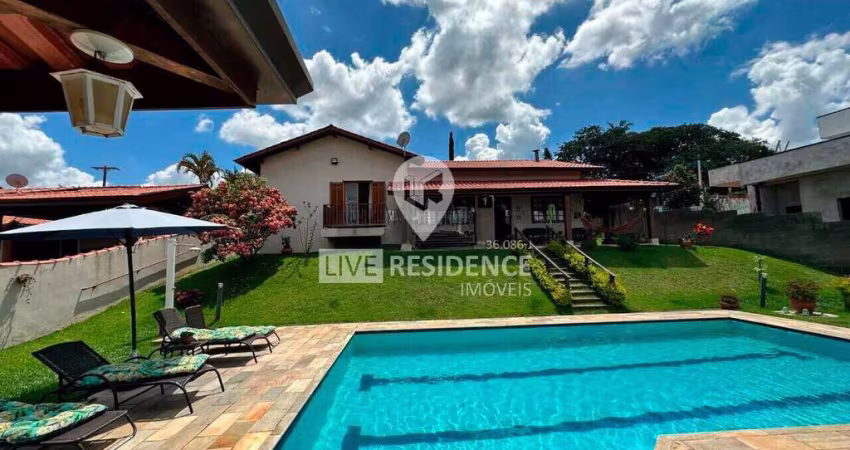 Casa para venda em Parque Da Fazenda de 260.00m² com 3 Quartos, 1 Suite e 4 Garagens