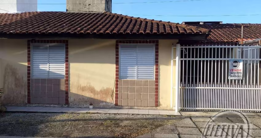 Casa para venda em Matinhos de 50.00m² com 2 Quartos e 2 Garagens