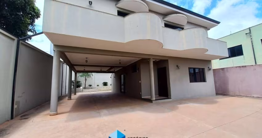 Casa para venda em Parque Residencial Belinha Ometto de 262.30m² com 3 Quartos, 1 Suite e 4 Garagens