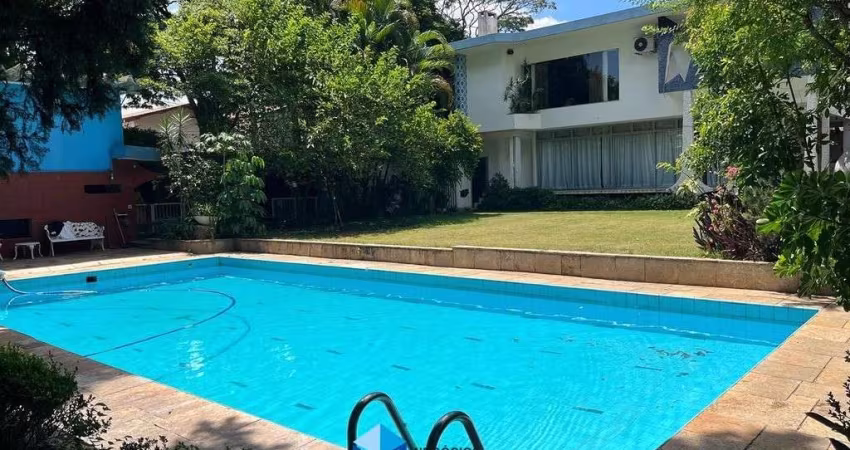 Casa para venda em Jardim Santa Cruz (sacomã) de 1200.00m² com 5 Quartos, 2 Suites e 4 Garagens