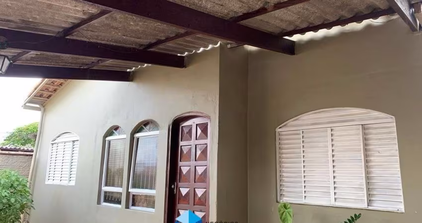 Casa para venda em Parque Nossa Senhora Das Dores de 200.00m² com 2 Quartos e 2 Garagens