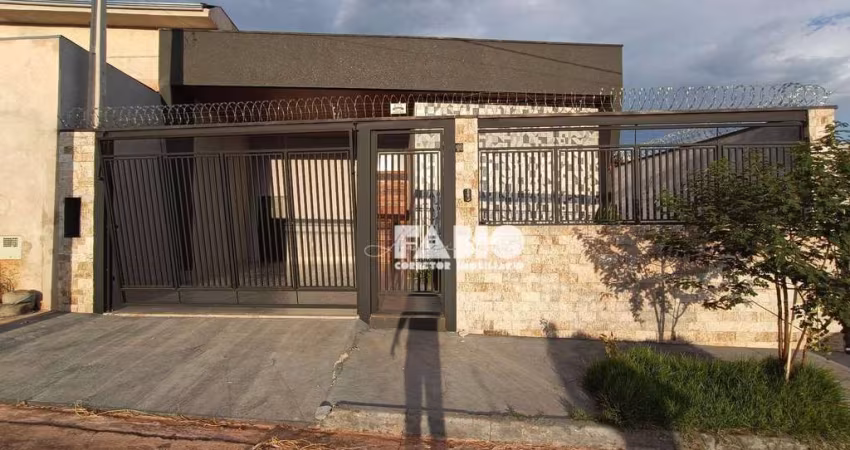 Casa para venda em Morada Real de 164.00m² com 3 Quartos, 1 Suite e 4 Garagens